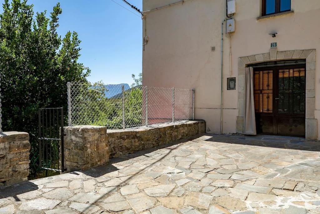 Casa Feli - Apartamento Con Jardin Privado En Los Pirineos Castiello de Jaca Luaran gambar
